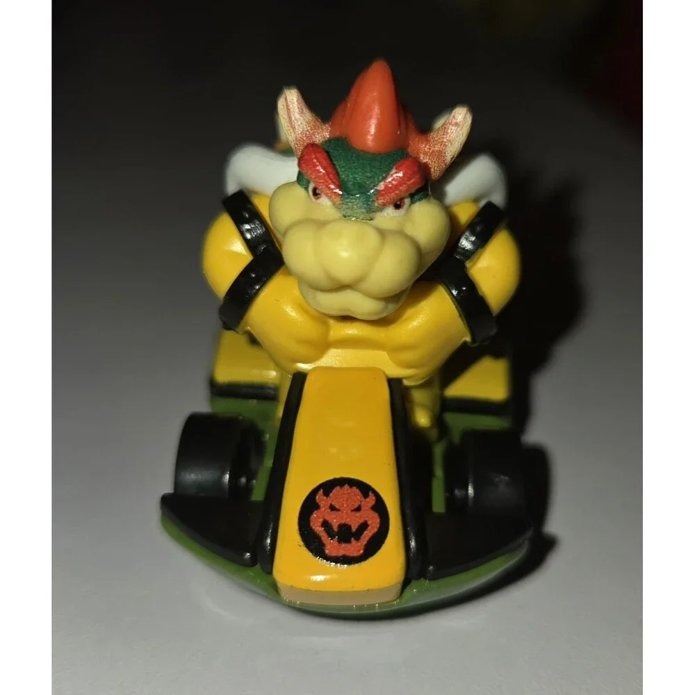 Hot Wheels Mario Standard Kart Nintendo Bowser Racing Car 2018  Mattel Die cast